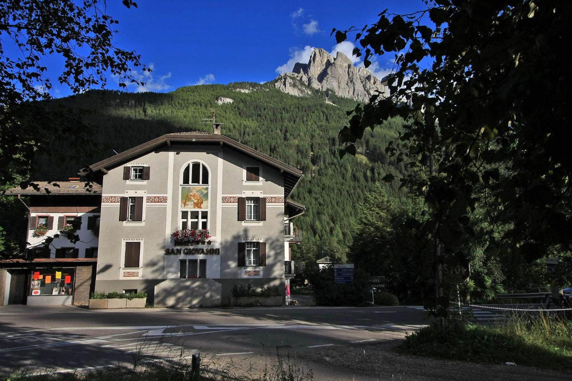 Hotel San Giovanni Vigo di Fassa Exterior photo