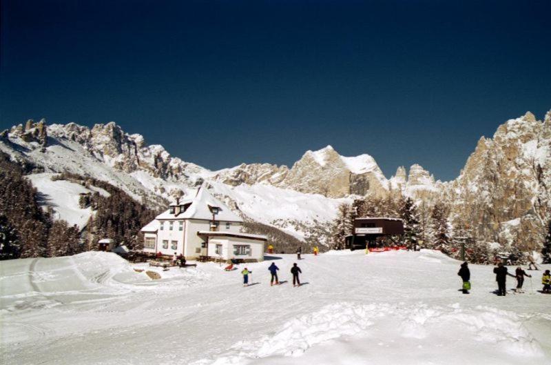 Hotel San Giovanni Vigo di Fassa Exterior photo