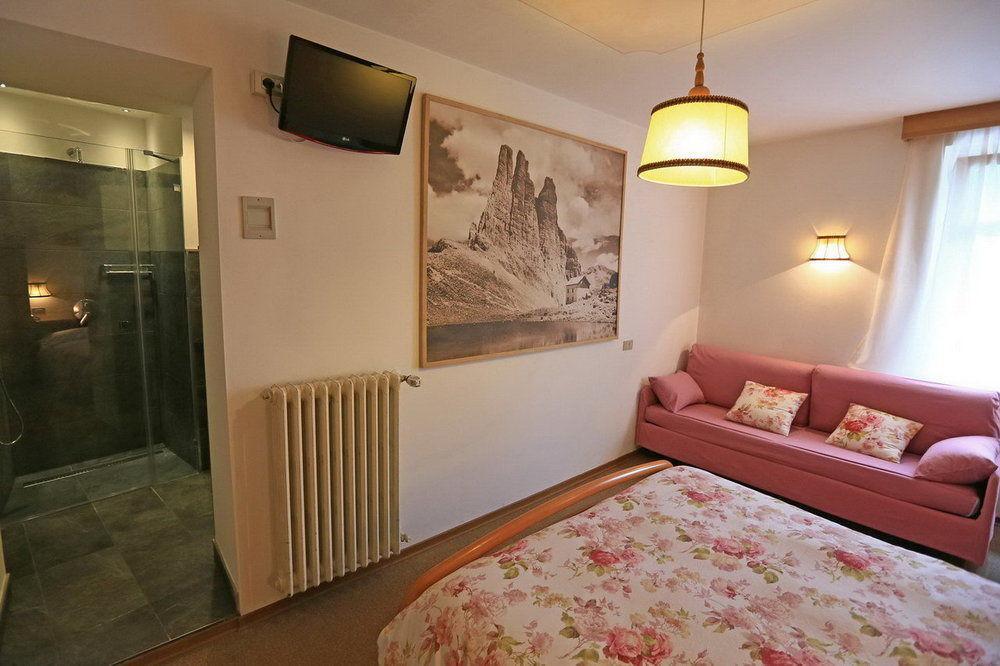 Hotel San Giovanni Vigo di Fassa Exterior photo